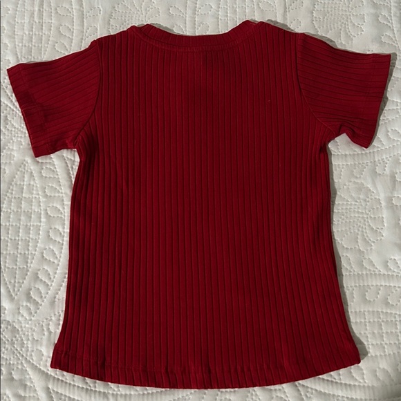 Kate Quinn Red Ribbed Short Sleeve Tee - Picture 4 of 5